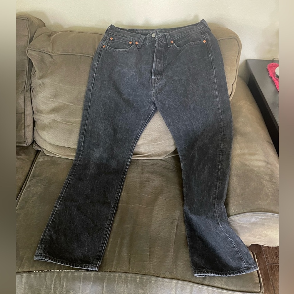 Men’s Levi button fly jeans